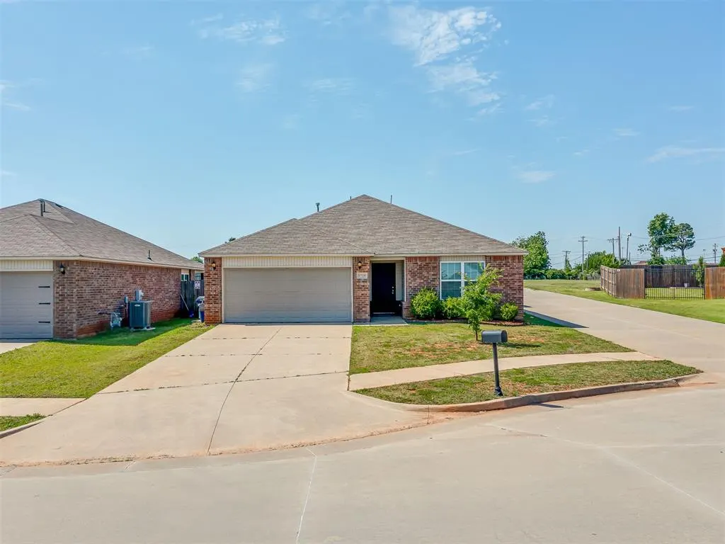 Photo 43 — 1720 Castle Street, Oklahoma City, OK 73120