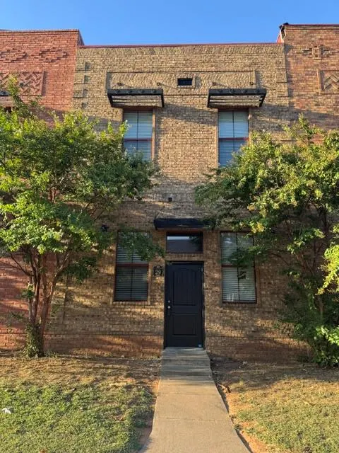 Front exterior — 375 Triad Village Drive 29, Norman, OK 73071
