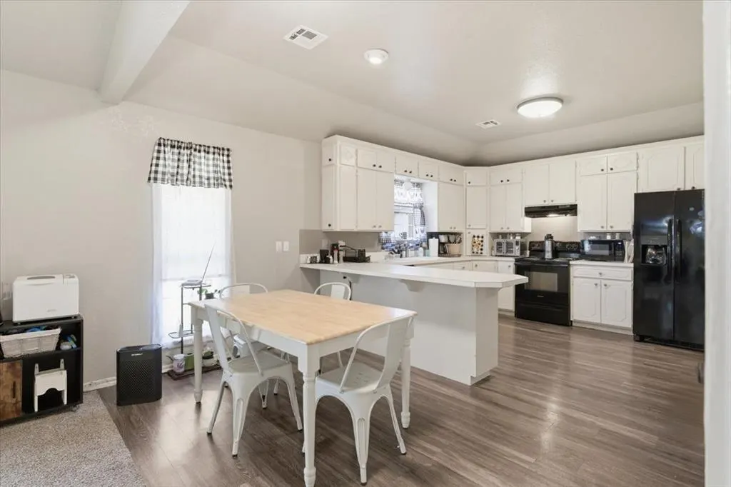 Photo 11 — 202 E Earl Street, Wanette, OK 74878