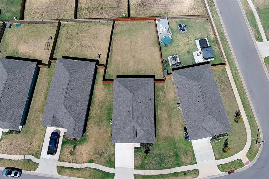 Photo 33 — 2205 Claire Drive, Yukon, OK 73099
