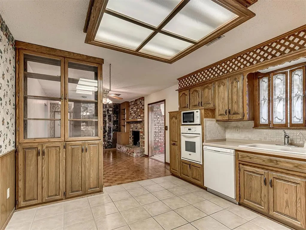 Photo 13 — 3713 N Bryan Avenue, Bethany, OK 73008