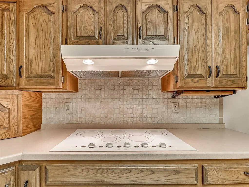 Photo 14 — 3713 N Bryan Avenue, Bethany, OK 73008
