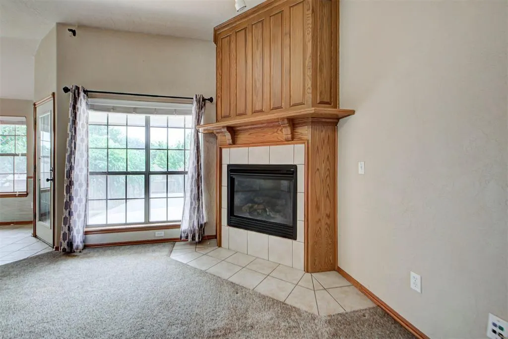 Photo 7 — 528 Loyd Lane, Moore, OK 73160