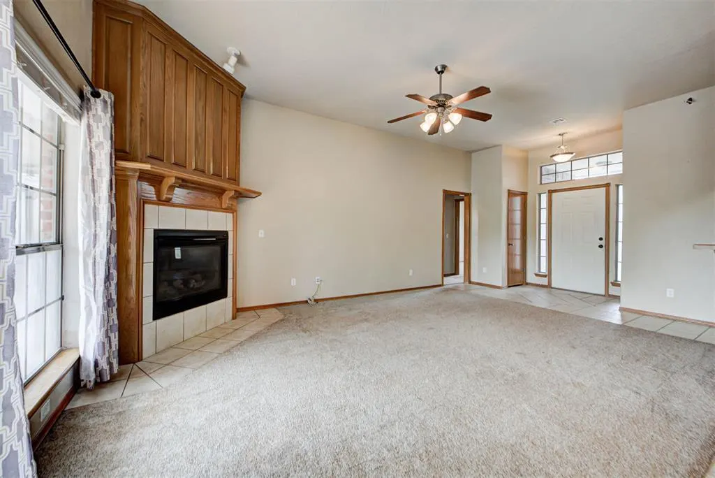 Photo 8 — 528 Loyd Lane, Moore, OK 73160