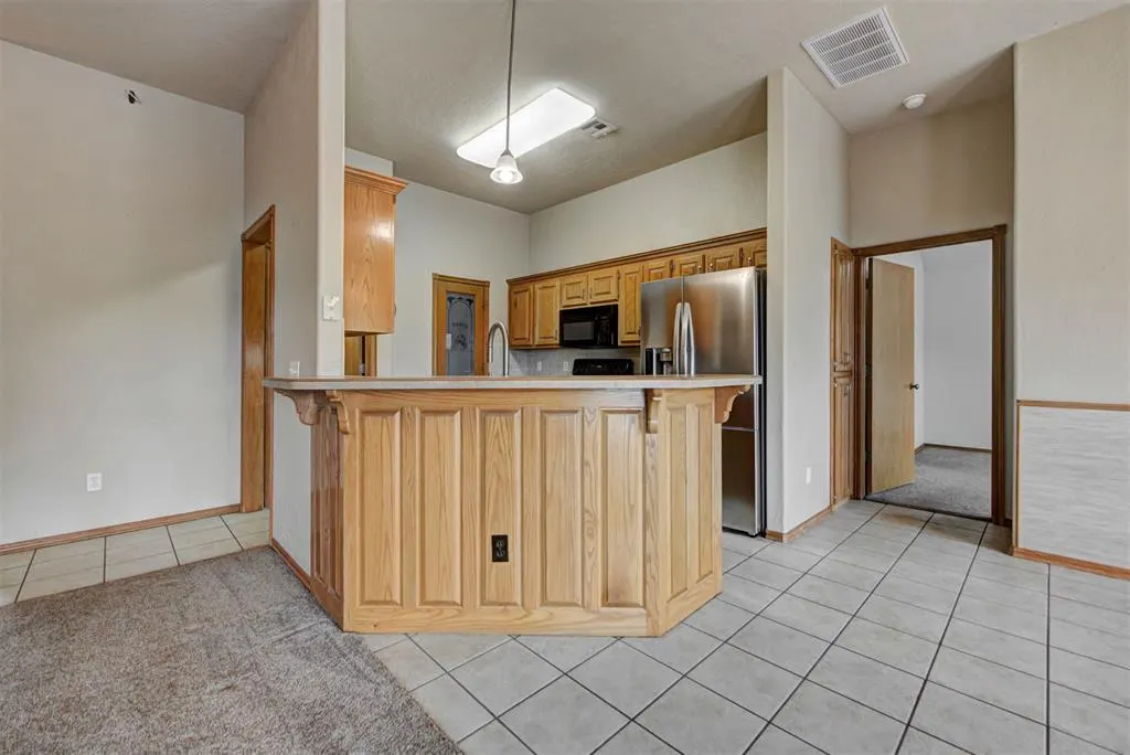 Photo 10 — 528 Loyd Lane, Moore, OK 73160