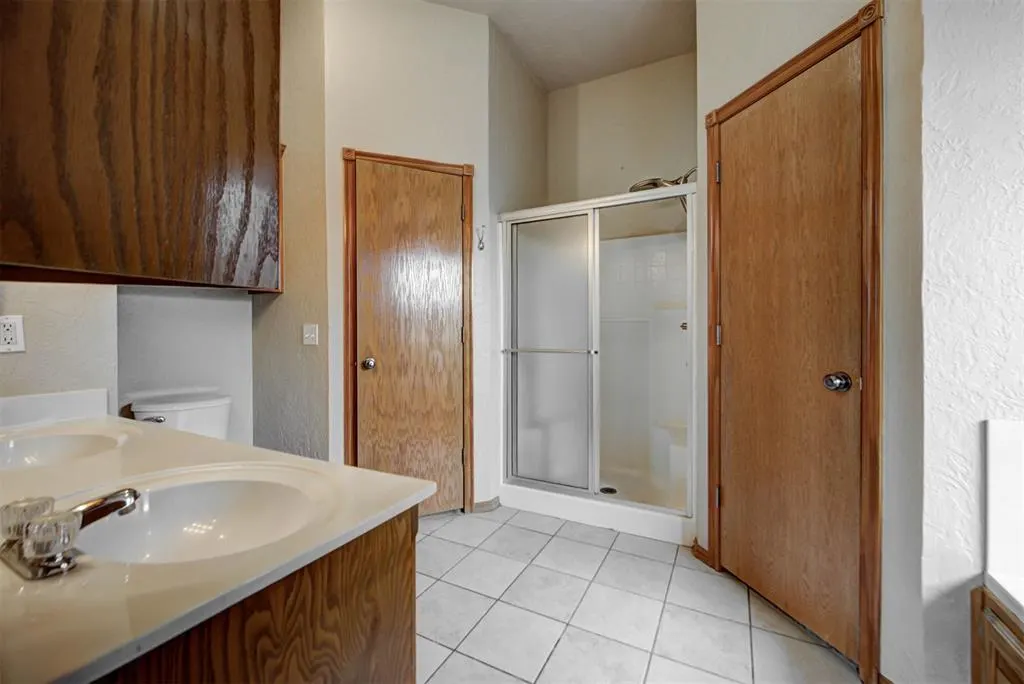 Photo 24 — 528 Loyd Lane, Moore, OK 73160