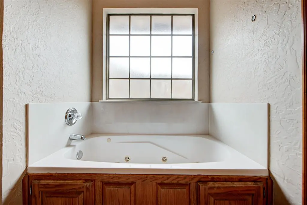 Photo 26 — 528 Loyd Lane, Moore, OK 73160