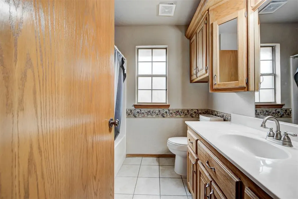 Photo 32 — 528 Loyd Lane, Moore, OK 73160