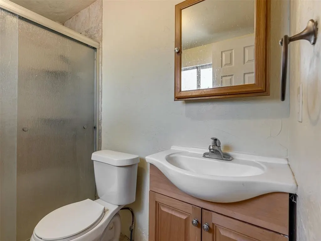 Photo 17 — 18500 SE 149th Street, Newalla, OK 74857