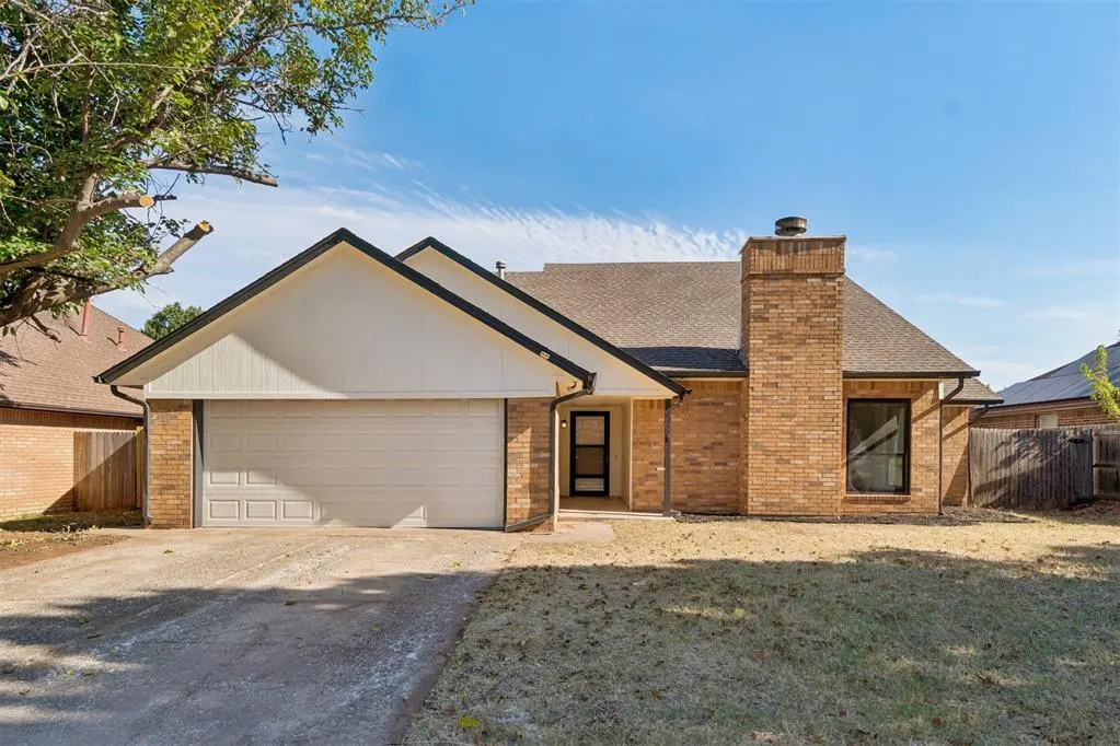 Front exterior — 7901 Maehs Circle, Oklahoma City, OK 73162