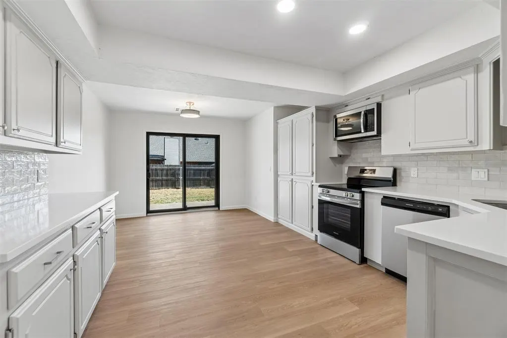 Photo 15 — 7901 Maehs Circle, Oklahoma City, OK 73162