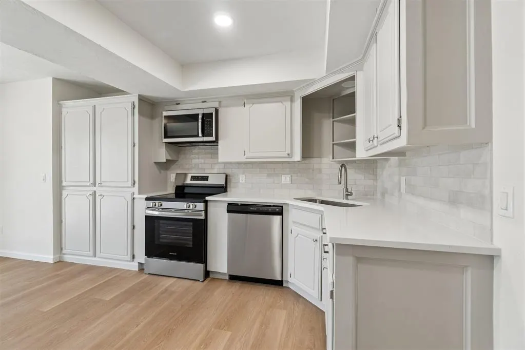 Photo 16 — 7901 Maehs Circle, Oklahoma City, OK 73162