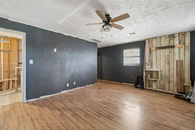 Photo 4 — 18087 Donna Sue Drive, Shawnee, OK 74801