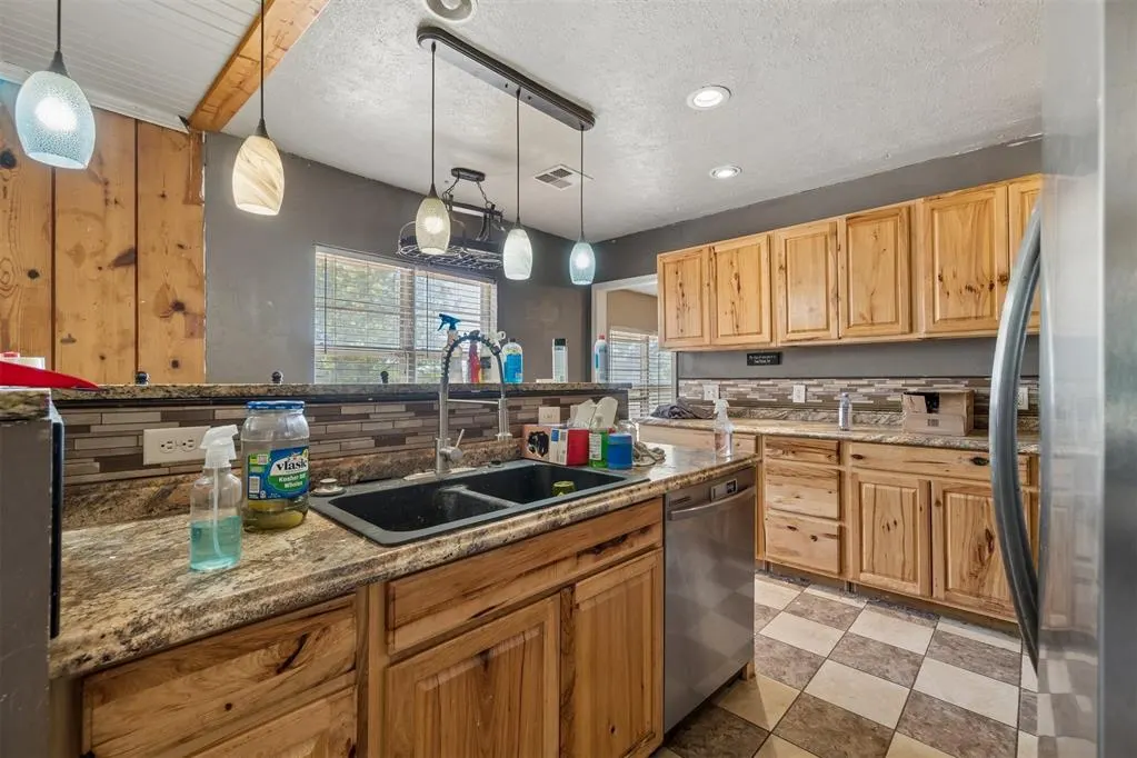 Photo 16 — 18087 Donna Sue Drive, Shawnee, OK 74801