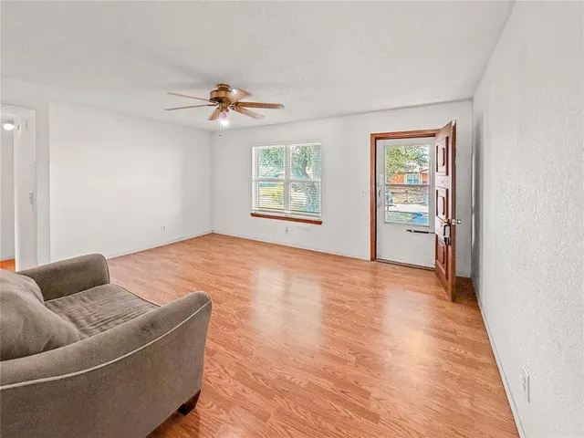 Photo 3 — 12337 Southgate Drive, Yukon, OK 73099