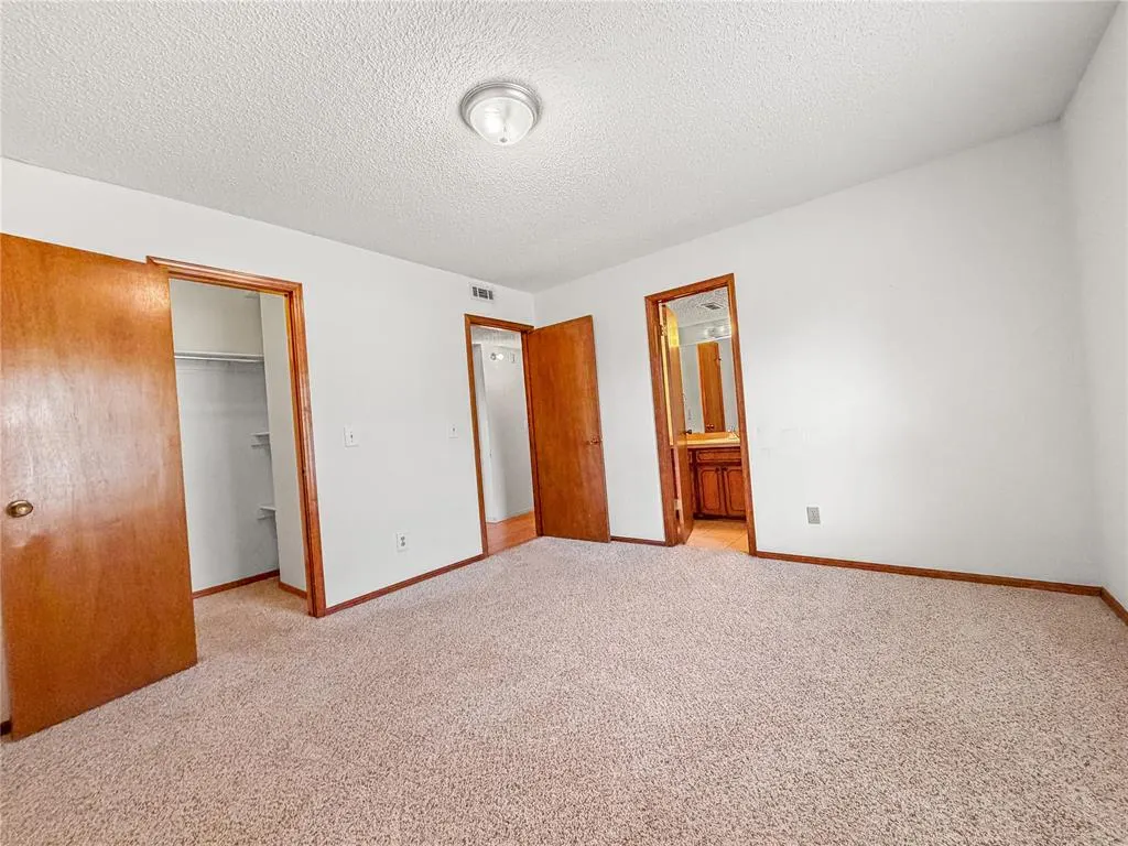 Photo 15 — 12337 Southgate Drive, Yukon, OK 73099
