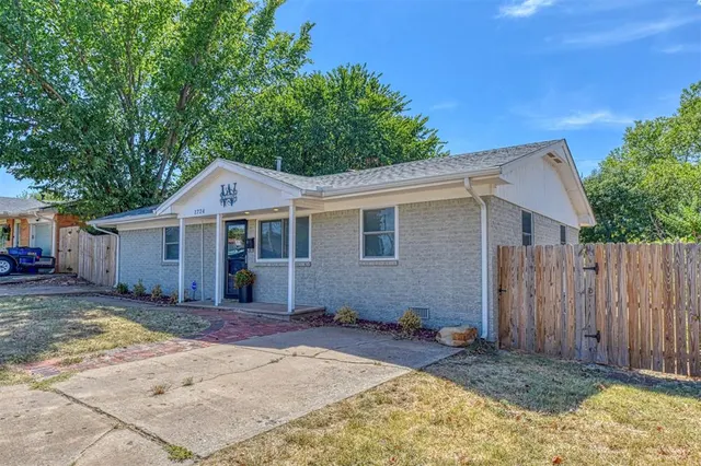 Photo 3 — 1724 S Jensen Avenue, El Reno, OK 73036