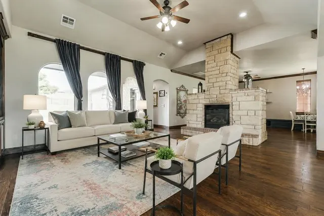 Front exterior — 3525 Abby Lane, Newcastle, OK 73065