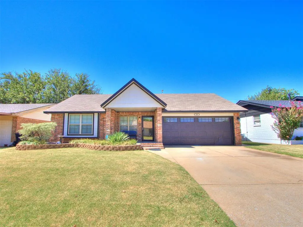 Front exterior — 805 Lawton, Oklahoma City, OK 73160