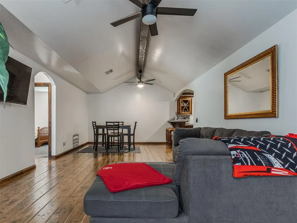Photo 13 — 805 Lawton, Oklahoma City, OK 73160