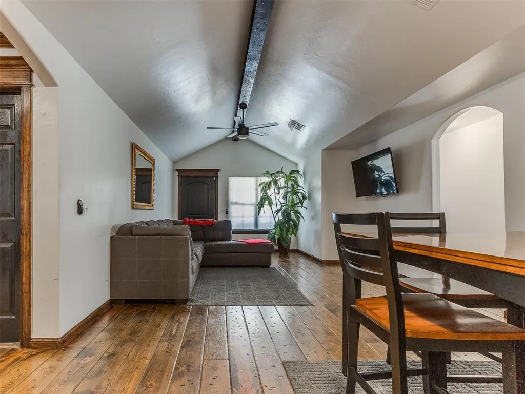 Photo 16 — 805 Lawton, Oklahoma City, OK 73160