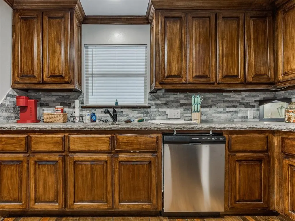 Photo 22 — 805 Lawton, Oklahoma City, OK 73160