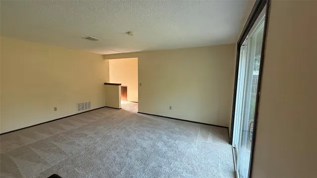 Photo 2 — 905 Branchwood Court, Norman, OK 73072