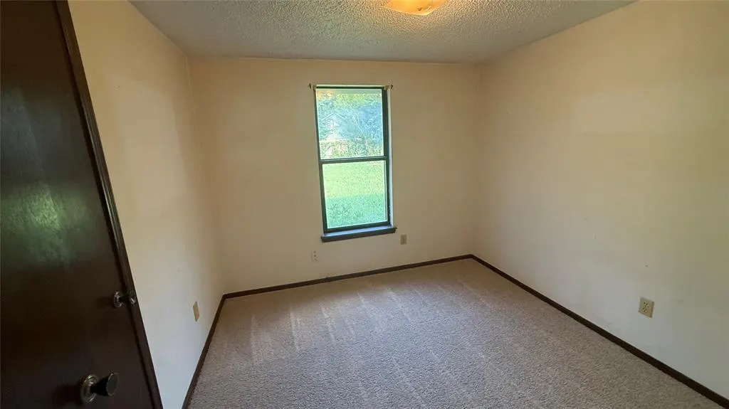 Photo 6 — 905 Branchwood Court, Norman, OK 73072