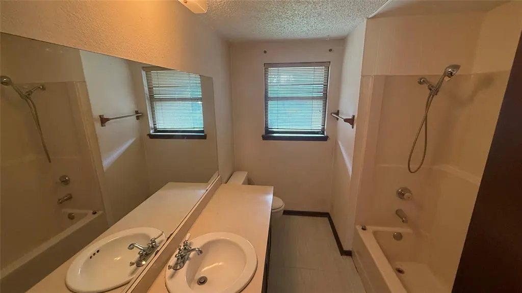 Photo 7 — 905 Branchwood Court, Norman, OK 73072