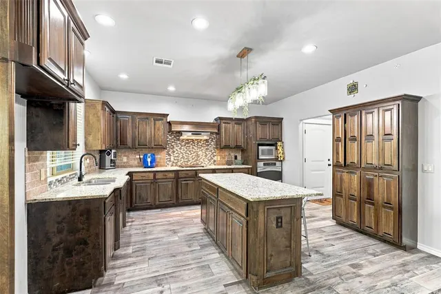 Photo 7 — 9316 NW 133rd Court, Yukon, OK 73099