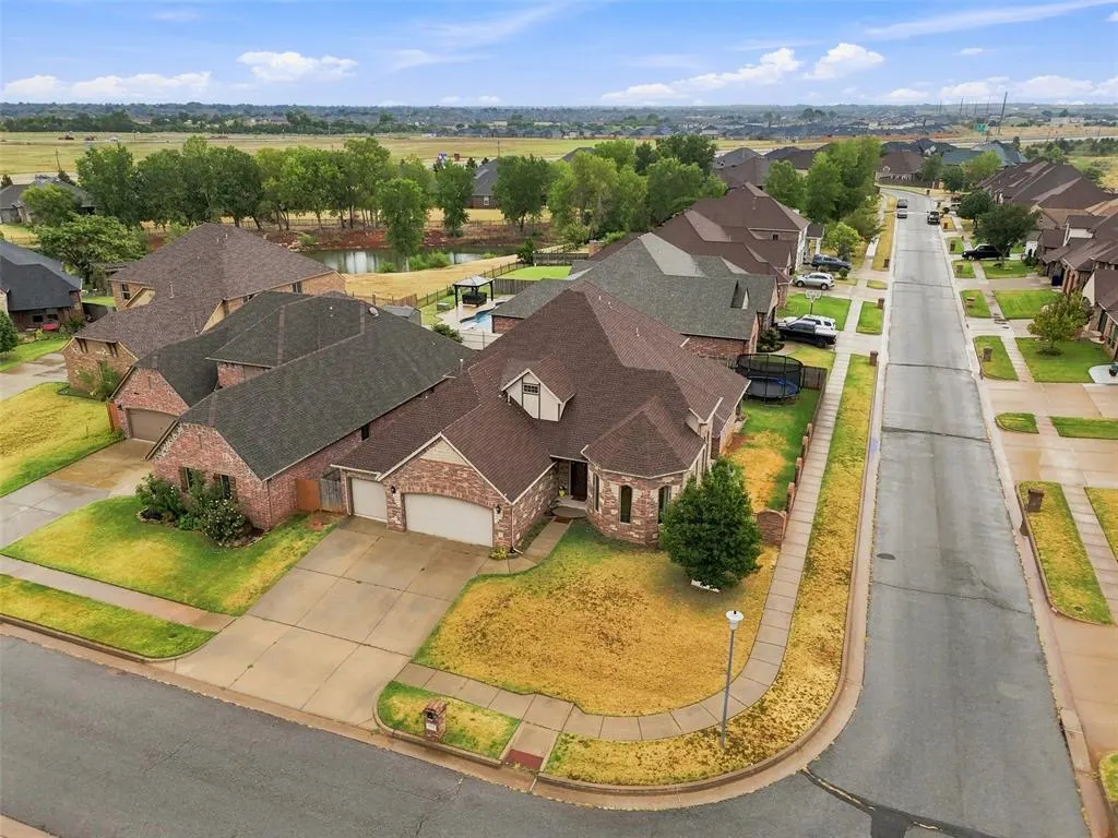 Photo 32 — 9316 NW 133rd Court, Yukon, OK 73099