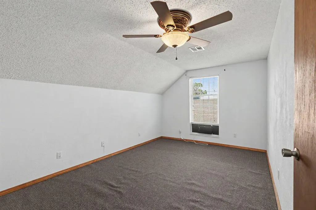 Photo 31 — 11605 Mackel Drive, Oklahoma City, OK 73170