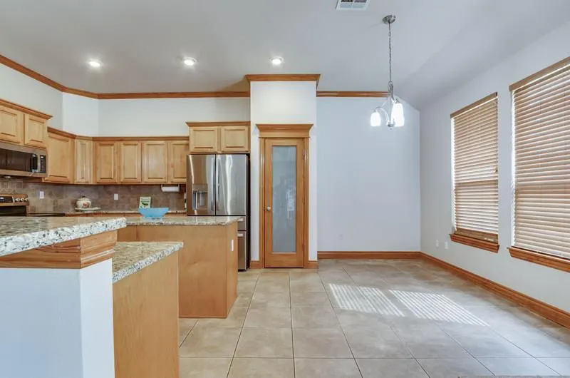 Photo 6 — 12510 Blue Meadow, Guthrie, OK 73044
