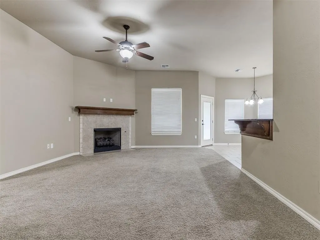 Photo 9 — 1625 Savannah Lane, Edmond, OK 73003