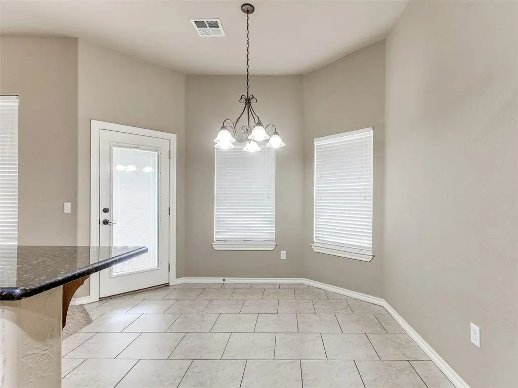 Photo 16 — 1625 Savannah Lane, Edmond, OK 73003