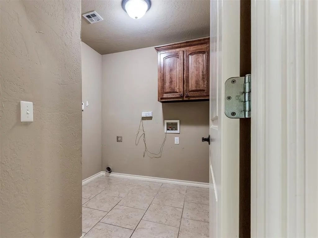 Photo 32 — 1625 Savannah Lane, Edmond, OK 73003
