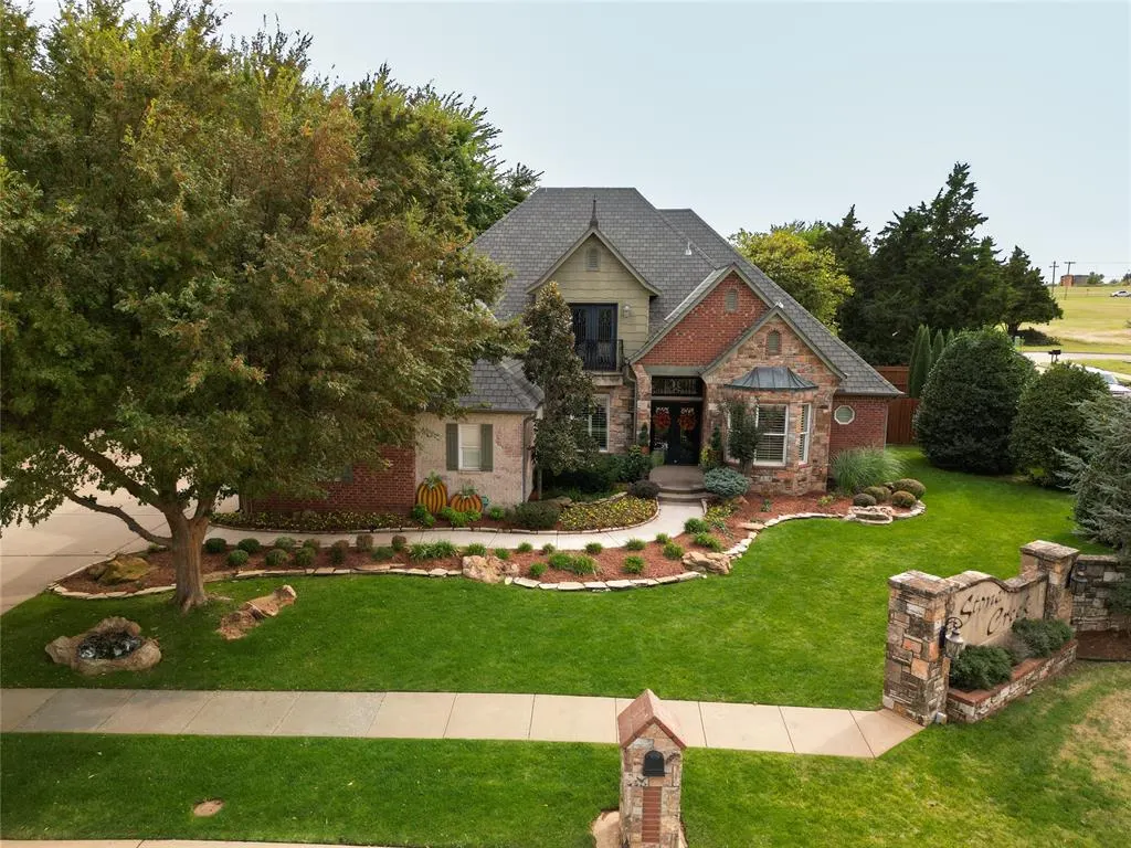 Photo 2 — 919 Stone Creek Boulevard, Yukon, OK 73099