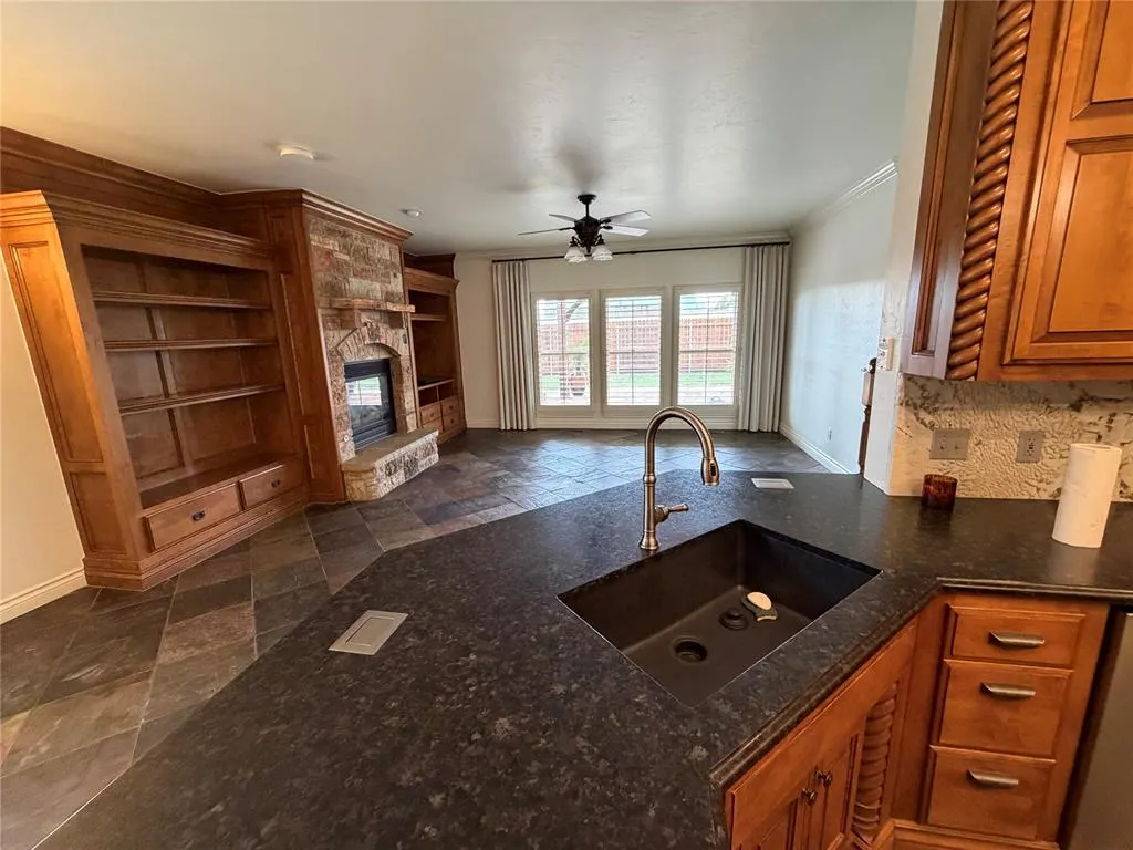 Photo 7 — 919 Stone Creek Boulevard, Yukon, OK 73099