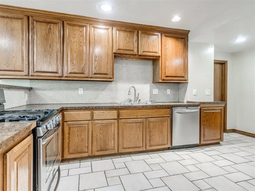 Photo 10 — 1117 NW 47th Street, Oklahoma City, OK 73118