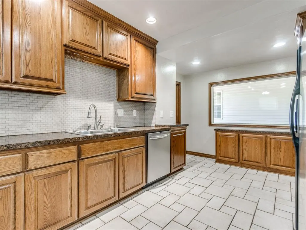 Photo 11 — 1117 NW 47th Street, Oklahoma City, OK 73118