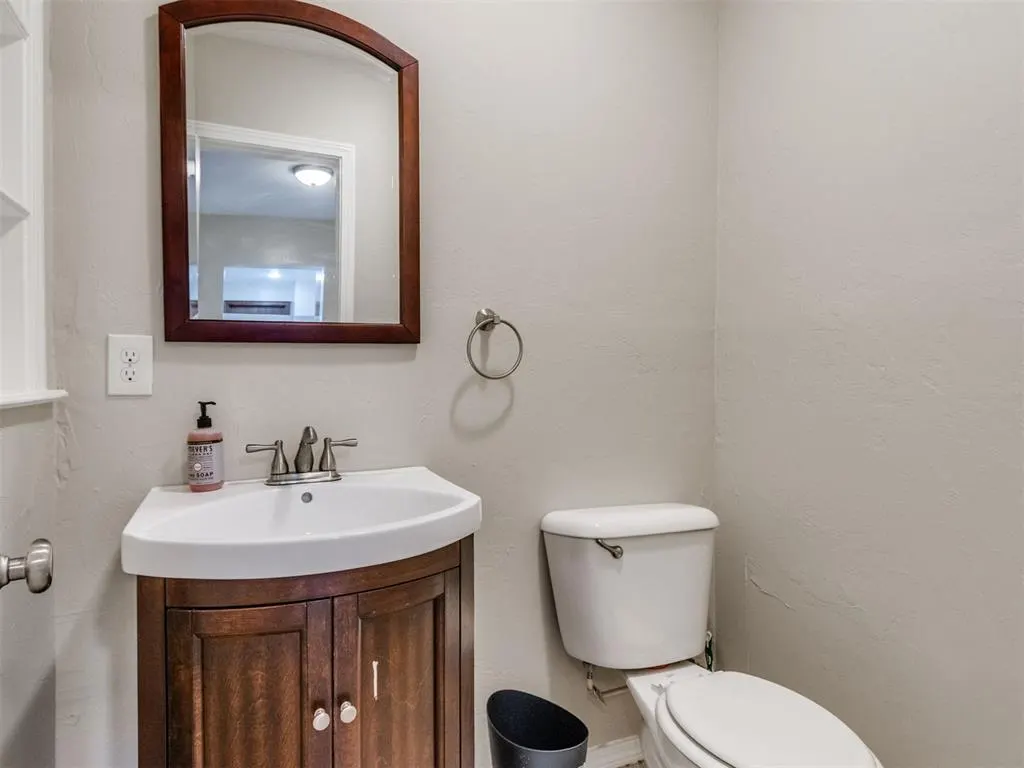 Photo 16 — 1117 NW 47th Street, Oklahoma City, OK 73118