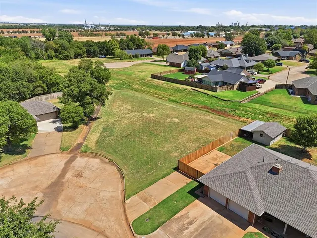 Photo 5 — 1206 W Fay Avenue, Kingfisher, OK 73750
