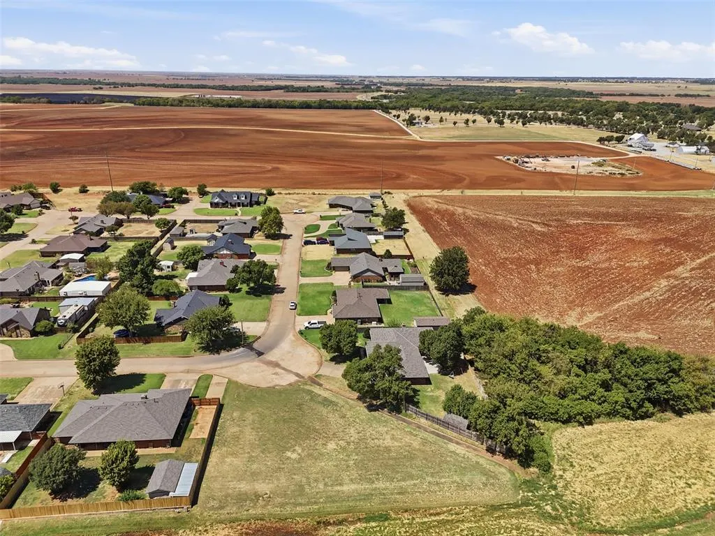 Photo 9 — 1206 W Fay Avenue, Kingfisher, OK 73750