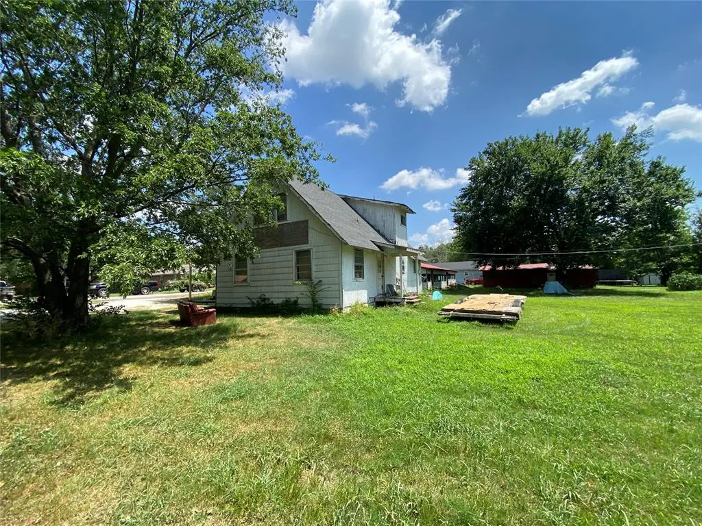 Photo 14 — 119 S 7th Street, Okemah, OK 74859