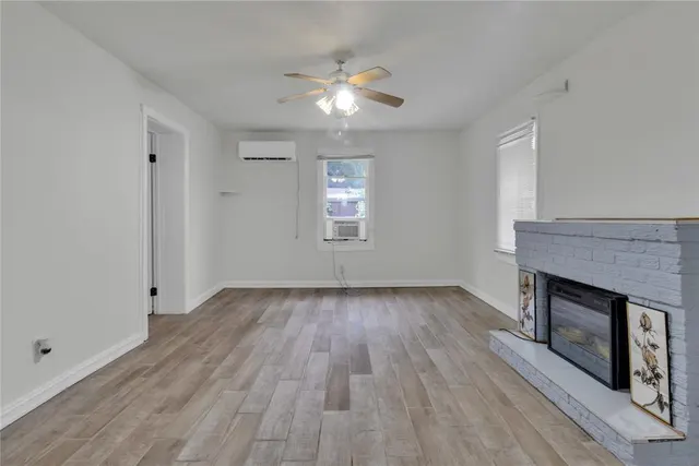 Photo 4 — 412 N 16th Street, Guthrie, OK 73044