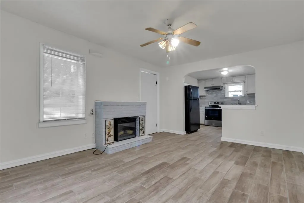 Photo 5 — 412 N 16th Street, Guthrie, OK 73044