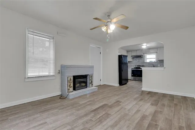 Photo 5 — 412 N 16th Street, Guthrie, OK 73044
