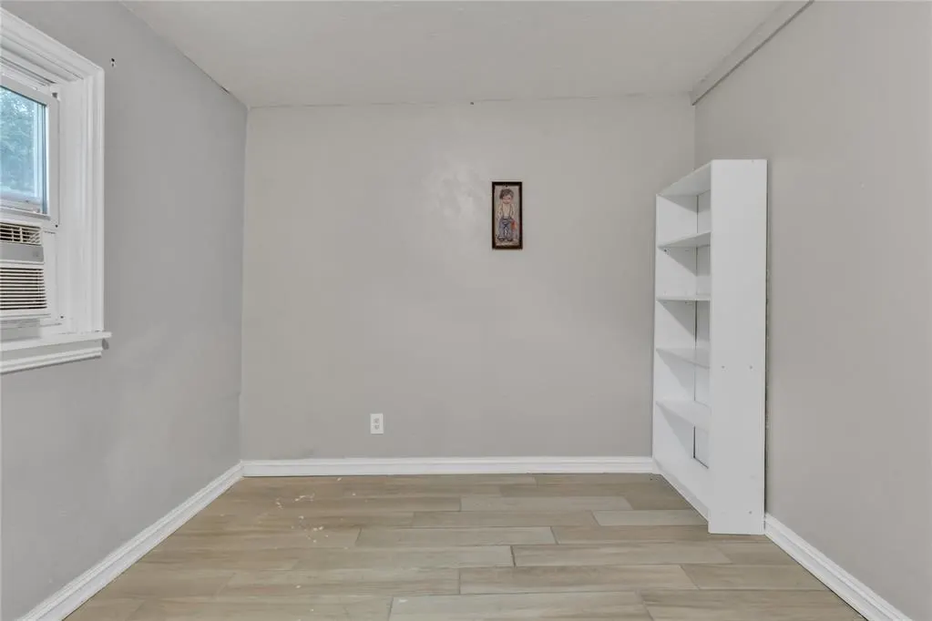 Photo 20 — 412 N 16th Street, Guthrie, OK 73044