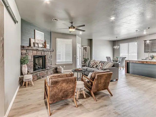 Photo 5 — 4550 Whitetail Drive, Guthrie, OK 73044