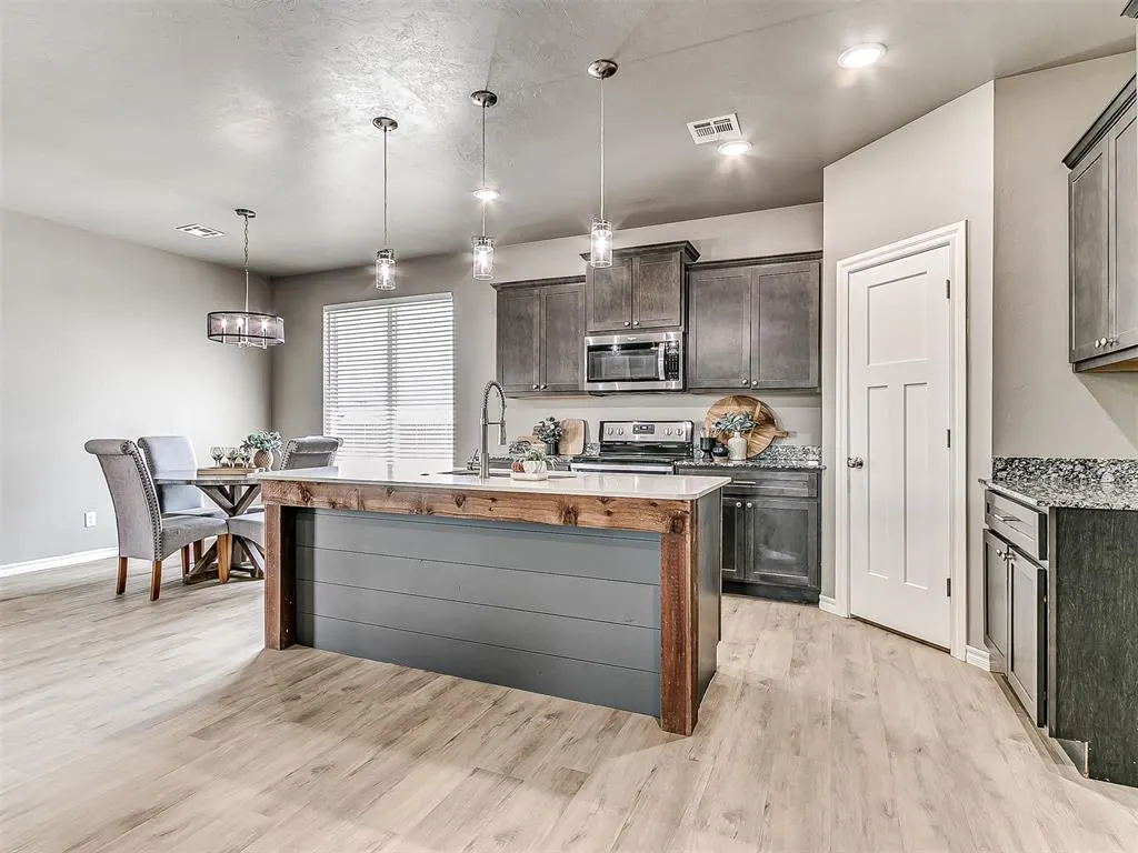 Photo 10 — 4550 Whitetail Drive, Guthrie, OK 73044